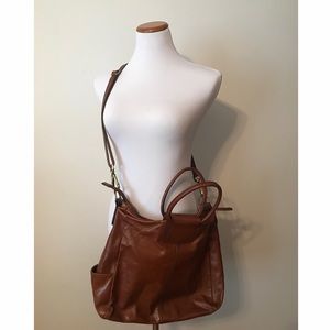 SHEILA Travel Bag Hobo International